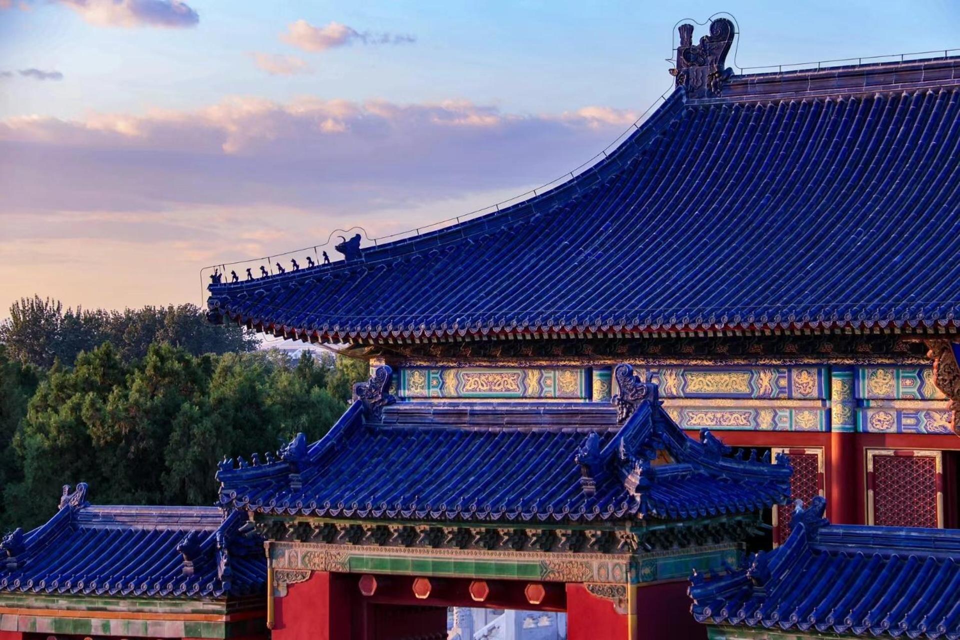 East Sacred Hotel ᴸᴱo---Foreign Accept---Tourism Service English-Speaking 丨 Near Tiananmen Forbidden City丨very Close To Metro Zhangzizhong And Beixinqiao 丨european Foot Ball English丨free Advance Tickets And Laundry Drying Service Coffee Snacks Peking Exteriör bild