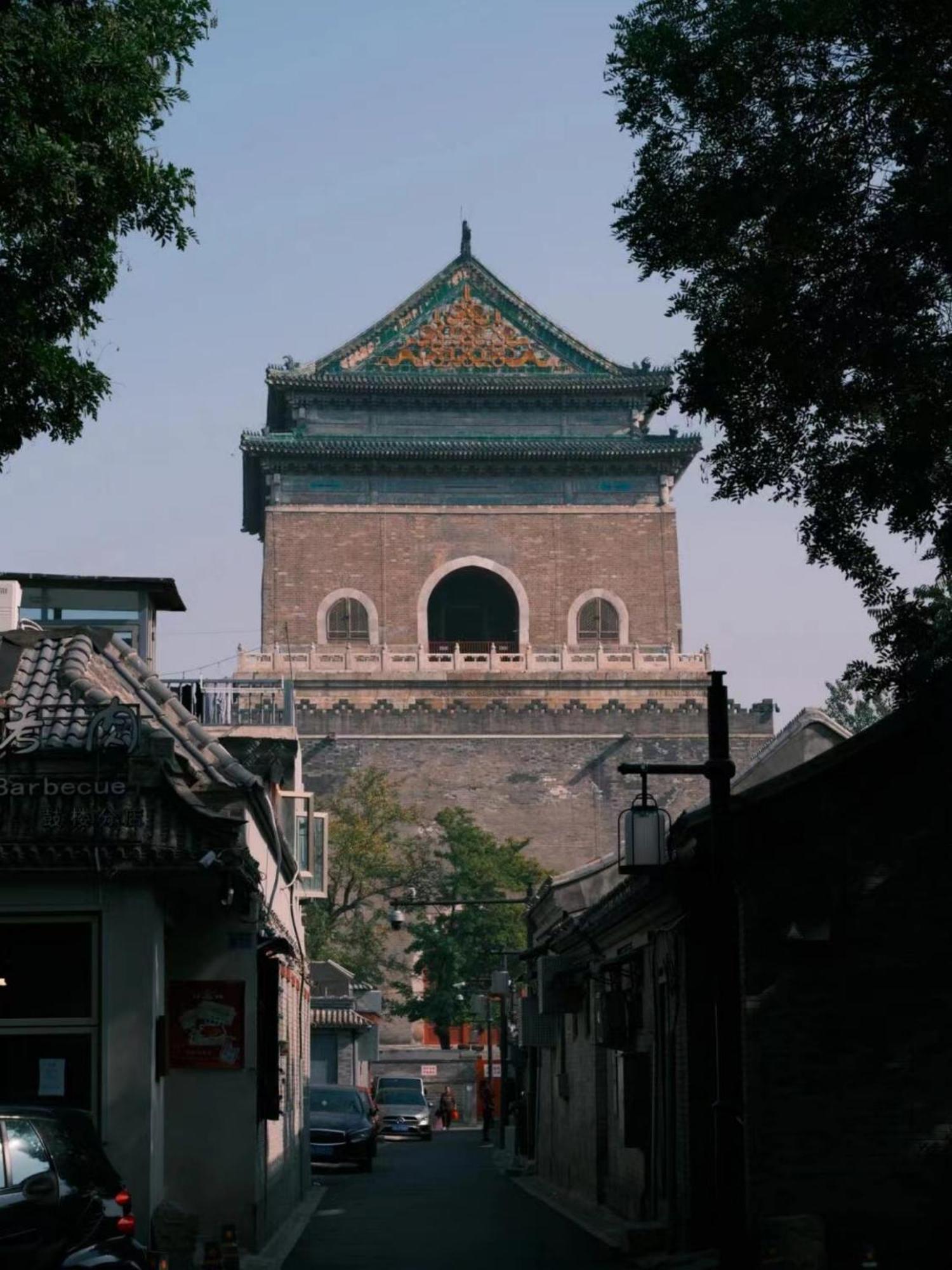 East Sacred Hotel ᴸᴱo---Foreign Accept---Tourism Service English-Speaking 丨 Near Tiananmen Forbidden City丨very Close To Metro Zhangzizhong And Beixinqiao 丨european Foot Ball English丨free Advance Tickets And Laundry Drying Service Coffee Snacks Peking Exteriör bild